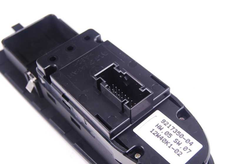 Driver side window switch for BMW 3 Series E92, E92N (OEM 61319217350). Original BMW.