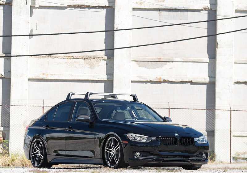 Roof rack for BMW F30, F34, F80 (OEM 82712361814). Original BMW.