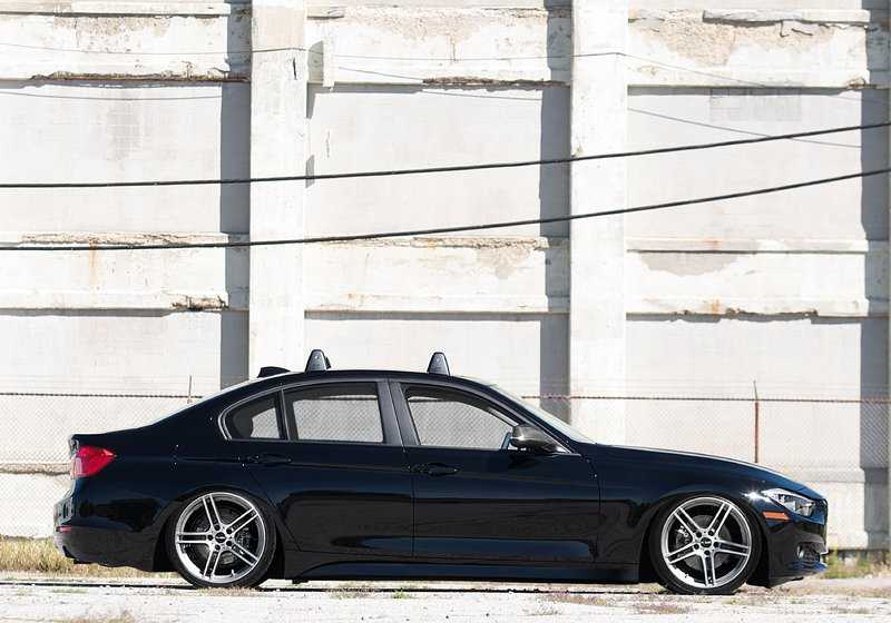 Roof rack for BMW F30, F34, F80 (OEM 82712361814). Original BMW.