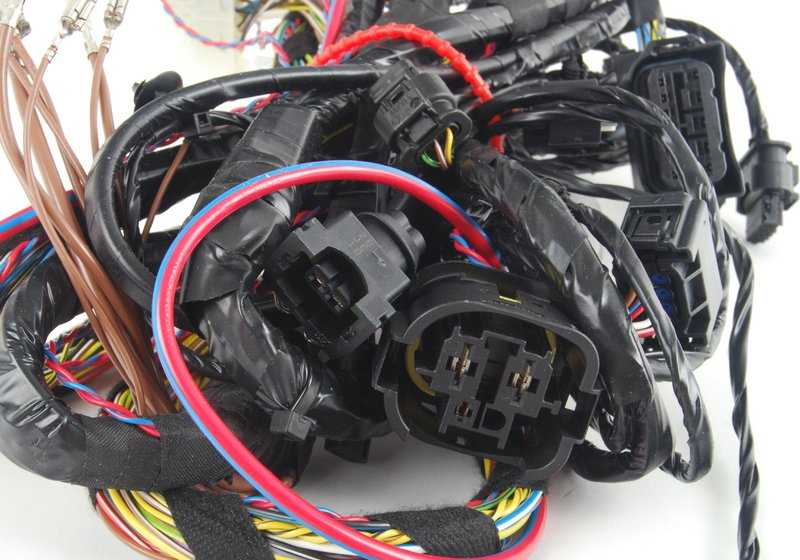 Cableado de reparación para BMW E90, E91, E92, E93 (OEM 61119180531). Original BMW.