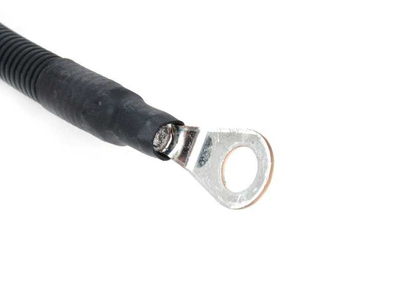 Cable de conexión generador-arranque OEM 12427839665 para BMW Serie 3 (E90, E92, E93). Original BMW.