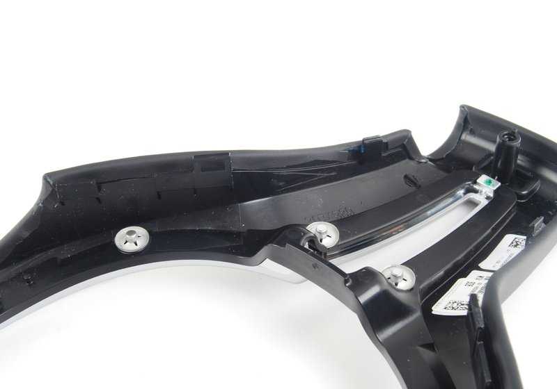 Tapa Decorativa Volante para BMW F87, F87N, F80, F80N, F82, F82N, F83, F83N, F10, F06, F06N, F12, F12N, F13, F13N (OEM 32307846029). Original BMW