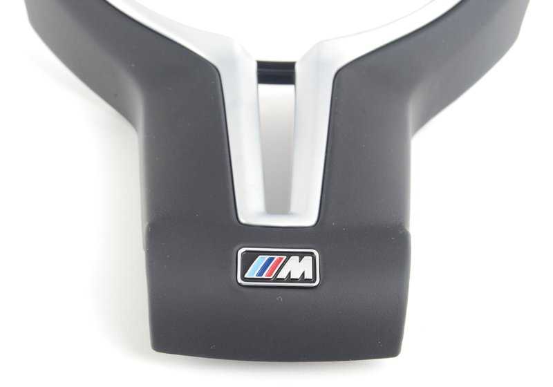 Tapa Decorativa Volante para BMW F87, F87N, F80, F80N, F82, F82N, F83, F83N, F10, F06, F06N, F12, F12N, F13, F13N (OEM 32307846029). Original BMW