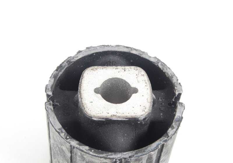 Cojinete de goma delantero para BMW Serie 1 E81, E82, E87, E87N, E88, Serie 3 E90, E90N, E91, E91N, E92, E92N, E93, E93N, X1 E84 (OEM 33176760287). Original BMW