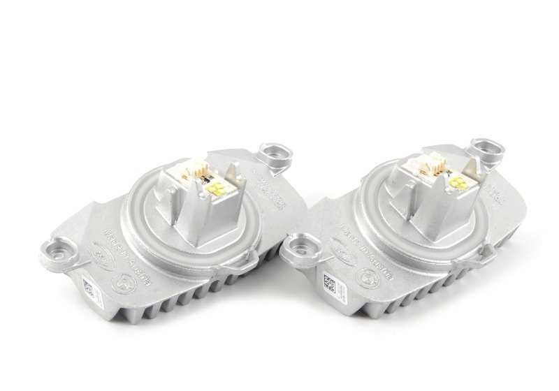 Modulo LED diurno LUZ OEM 63117398766 per BMW F30, F31, F34, F35. BMW originale.