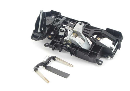 Prise en charge avec verrouillage et clé gauche pour BMW F10, F11, F18 (OEM 51217265083). BMW d'origine.