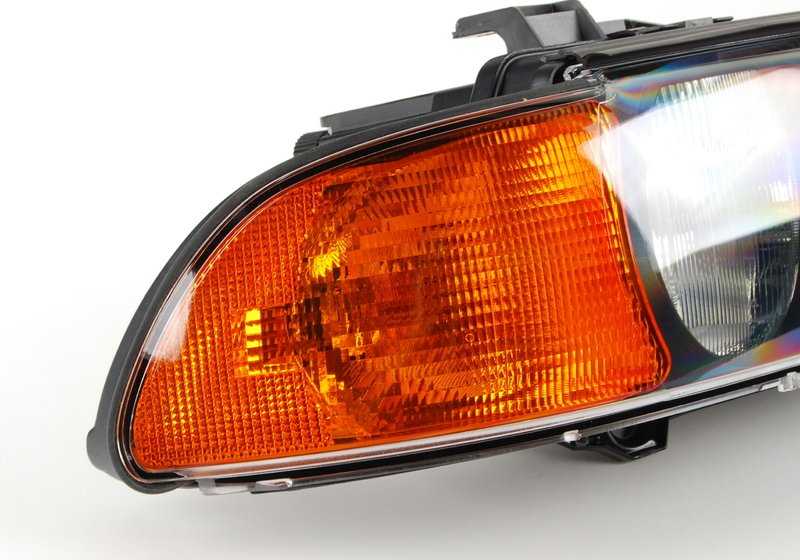 Faro derecho para BMW E39 (OEM 63128385092). Original BMW