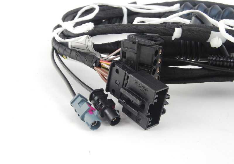 Conjunto de cables para BMW Serie 5 E61, E61N (OEM 61119231821). Original BMW