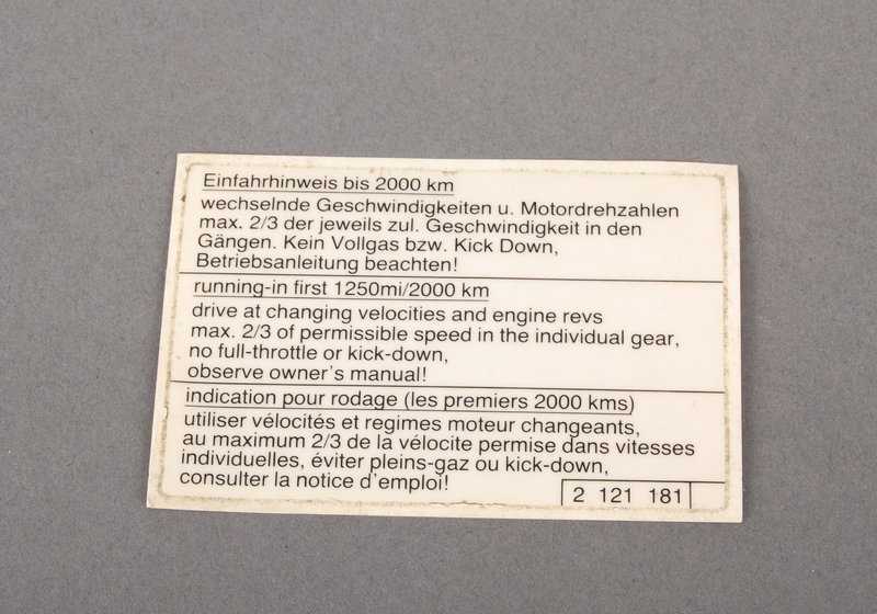 Placa de advertencia sobre instrucciones de rodaje para BMW Serie 3 E21, E30, E36, Serie 5 E12, E28, Serie 6 E24, Serie 7 E23, E32, E38, Serie 8 E31 (OEM 51142121181). Original BMW