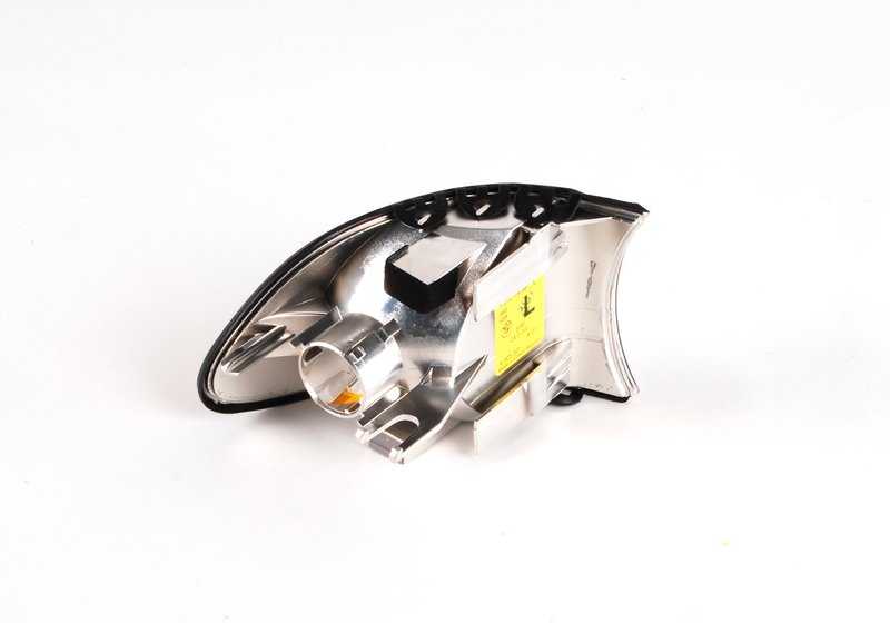 Front left white indicator light for BMW 7 Series E38 (OEM 63136905321). Original BMW.