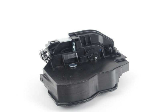 Right door latch for BMW. Models: E81, E82, E87, F20, F21, F22, F23, F87, E90, E91, E92, F30, F31, F34, F80, F32, F33, F36, F82, F83, E60, E61, F07, F10, F11, F18, F01, F02, F04, E84, E83, F25, F26, E70, E71, E72. Original BMW.