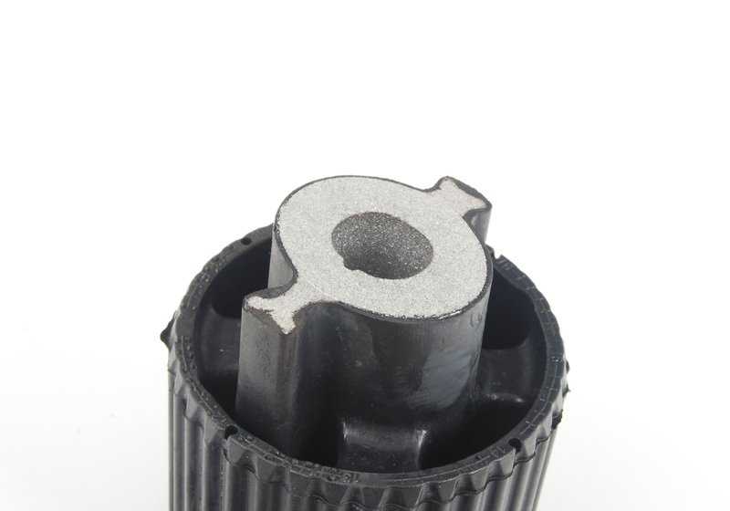 Cojinete de goma trasero para BMW F07, F10, F11, F18, F06, F12, F13, F01, F02, F04 (OEM 33316792872). Original BMW