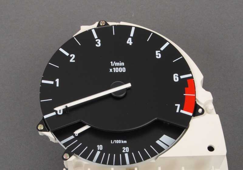 Tachometer with Consumption Indicator for BMW 5 Series E28, 6 Series E24, 7 Series E23 (OEM 62131377603). Original BMW.