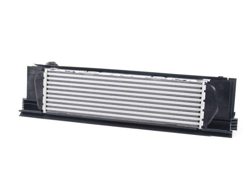 Intercooler para BMW Serie 1 F20, F21, Serie 2 F22, F23, F87, Serie 3 F30, F31, F34, Serie 4 F32, F33 (OEM 17517600531). Original BMW