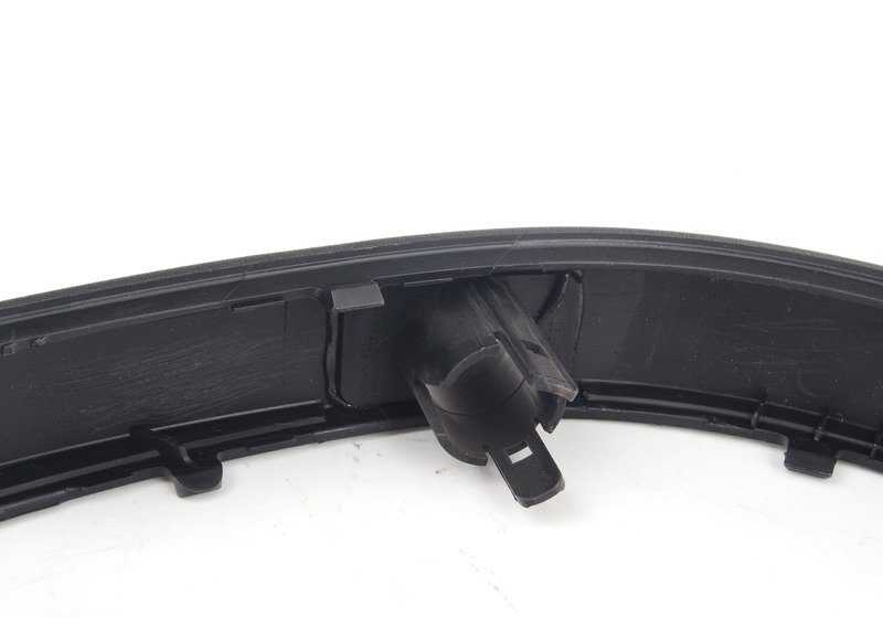 Moulage arrière droit OEM 51127901492 pour BMW E39. BMW d'origine.