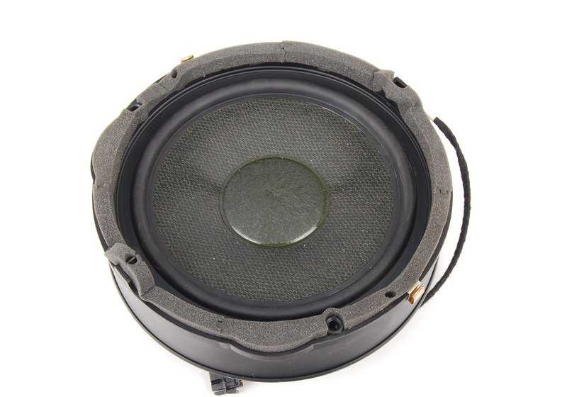 Subwoofer for BMW E39 (OEM 65137894047). Genuine BMW