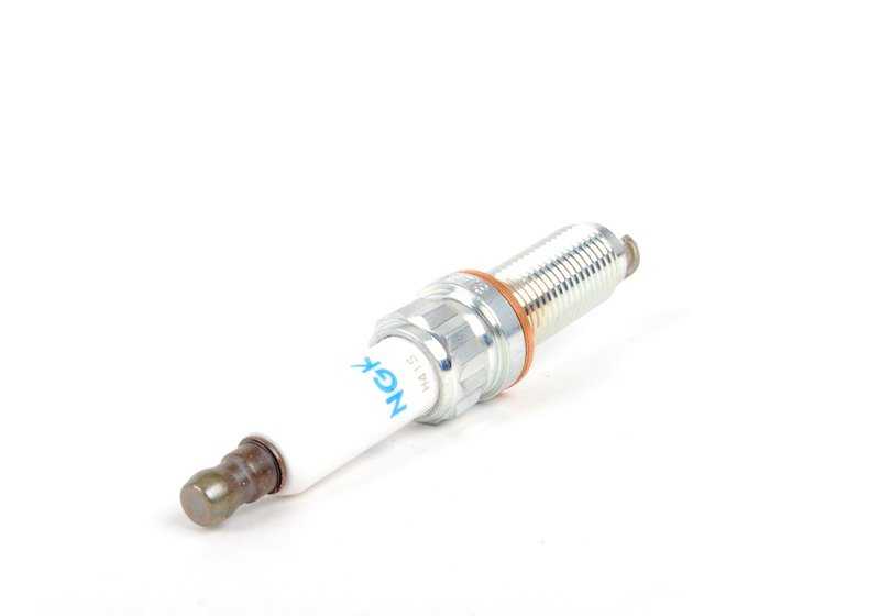 High Power Spark Plug for BMW F20, F21, F22, F23, F30, F31, F34, F35, F32, F33, F36, F10, F11, F18, F06, F07N, F01N, F02N, G12, E84, F25, F26, F15 , F16, E89 (OEM 12120039664). Genuine BMW