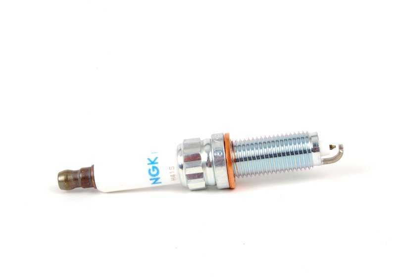 High Power Spark Plug for BMW F20, F21, F22, F23, F30, F31, F34, F35, F32, F33, F36, F10, F11, F18, F06, F07N, F01N, F02N, G12, E84, F25, F26, F15 , F16, E89 (OEM 12120039664). Genuine BMW