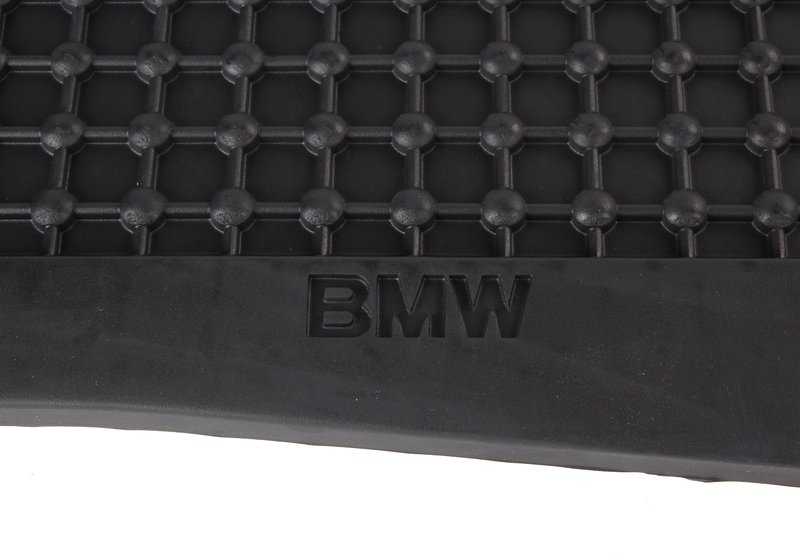 Juego de alfombrillas de goma traseras para BMW Serie 5 E39 (OEM 82559405044). Original BMW