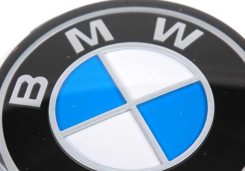 Placa para BMW E21, E30, E36, E12, E28, E34, E24, E23, E32, E31 (OEM 32331117279). Original BMW