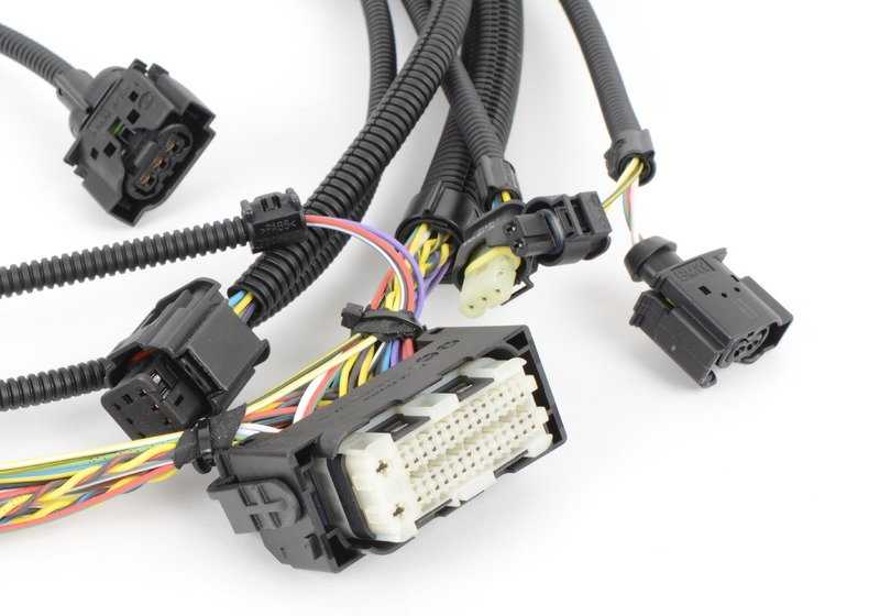 Engine Sensor Wire Harness for BMW 1 Series E82, E88, 3 Series E90N, E91N, E92N, E93N, X5 E70N, X6 E71 (OEM 12517635393). Genuine BMW.