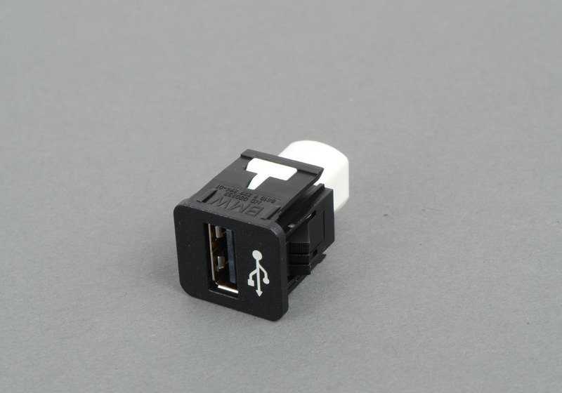 Conexión USB para BMW F20, F21, F40, F52, F22, F23, F44, F45N, F46N, F87, G42, G87, F30, F31, F34, F35, F80, G20, G21, G28, G80, G81, F32, F33, F36, F82, F83, G22, G23, G26, G82, G83, F90, G30, G31, G38, G32, G11, G12, I01N, F48, F49, F97, G01, G08, F98,