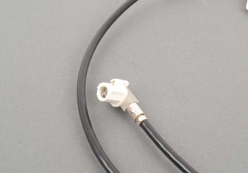 Cable de conexión USB para BMW F20, F21, F52, F87, F30, F34, F80, F32, F33, F82, F83 (OEM 61119251703). Original BMW