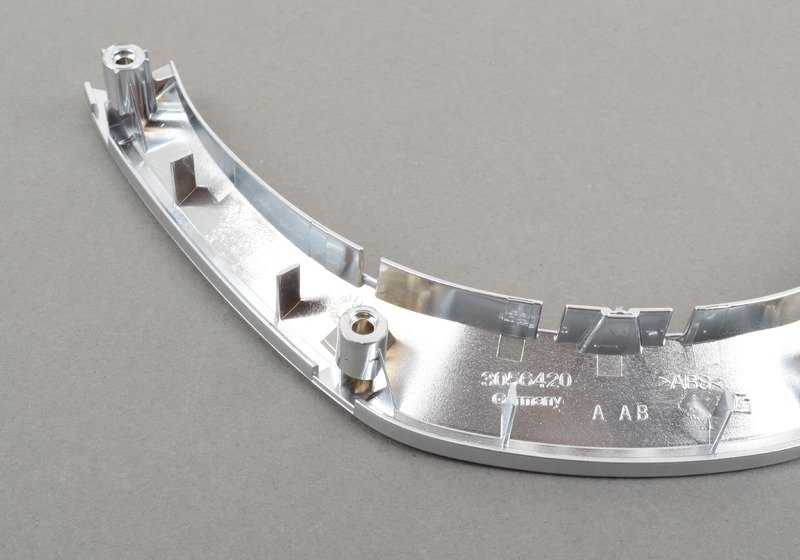 Chrom -Embinedor für Sport Steor OEM 32306780675 für BMW E70, E71, E72. Original BMW.