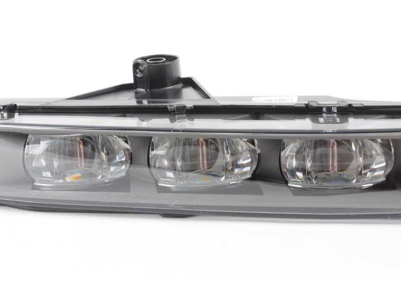 Faros antiniebla LED izquierda OEM 63177234927 para BMW F06, F12, F13. Original BMW.