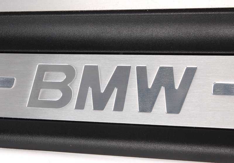 Moldura de entrada derecha para BMW Serie 3 E46 (OEM 51478219214). Original BMW