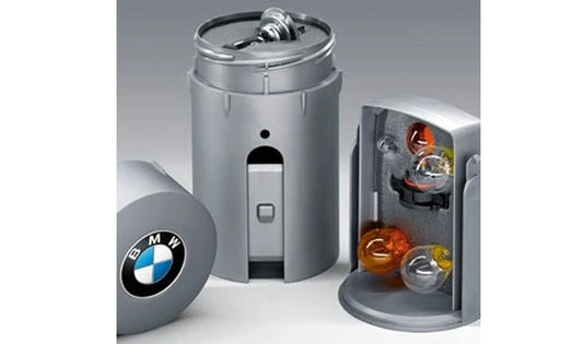 Bulbi di sostituzione OEM 63212318124 per BMW E90, E91, F30, F31, F80, F32, F33, F36, F82, F83, F07, F10, F11, E83, F25, E70, F15, E71. BMW originale.