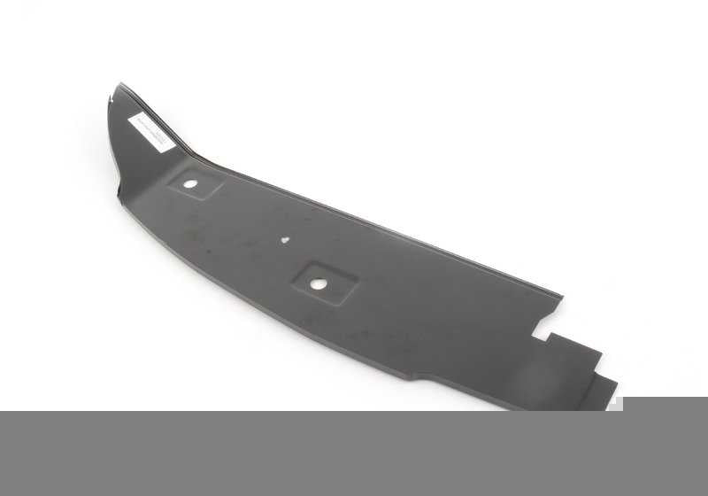 Protector/cubierta del paso de rueda delantero derecho OEM 51711813032 para BMW Serie 3 (E30). Original BMW.