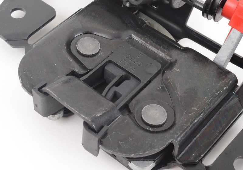 Heckklappenschloss für BMW E46, E83 (OEM 51247201561). Original BMW