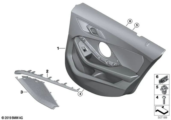 Revestimiento de puerta trasera izquierda para BMW F44 (OEM 51429418345). Original BMW