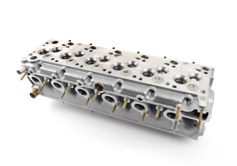 Cylinder head for BMW 3 Series E30, 5 Series E28, E34 (OEM 11121275553). Genuine BMW