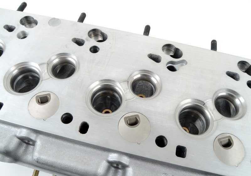 Cylinder head for BMW 3 Series E30, 5 Series E28, E34 (OEM 11121275553). Genuine BMW