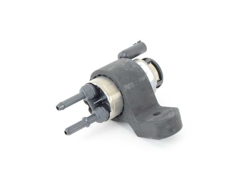 Bomba de transferencia para BMW Serie 3 F30, F31, F34N, Serie 4 F32N, F36N, Serie 5 F11N (OEM 16197295660). Original BMW