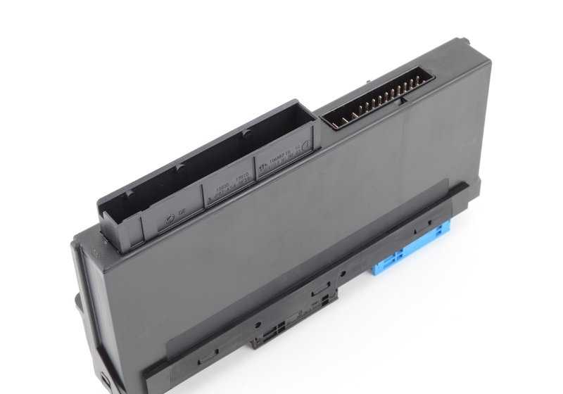 Junctionbox electrónica para BMW E81, E82, E87N, E88, E90, E91, E92, E93, E84, E89 (OEM 61359364819). Original BMW