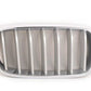 Rejilla embellecedora frontal derecha OEM 51117303108 para BMW F15. Original BMW.