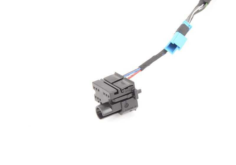 Cableado de puerta delantera lado conductor OEM 61129282069 para BMW F10, F11. Original BMW.