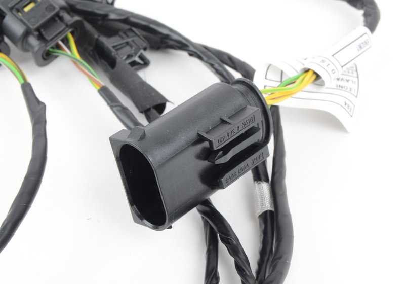 Cableado sensores de aparcamiento delantero OEM 61129236520 para BMW E84 (X1). Original BMW.