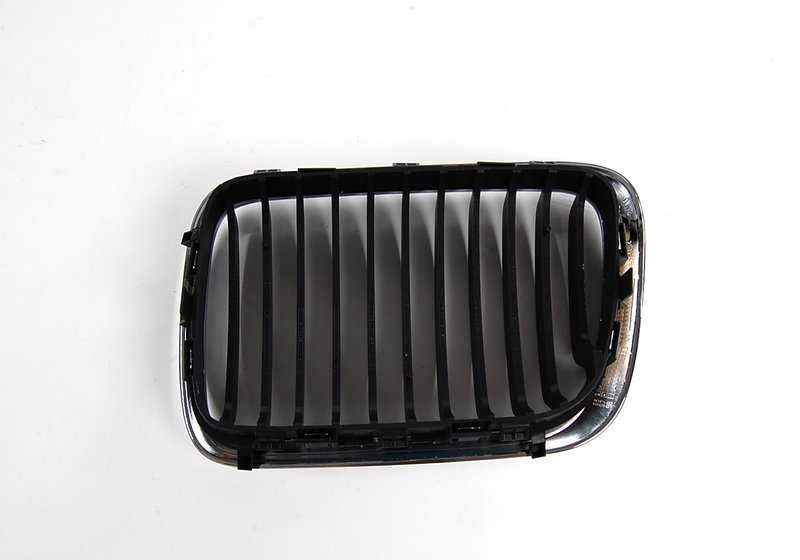 Rejilla decorativa derecha para BMW Serie 3 E36 (OEM 51138195152). Original BMW.