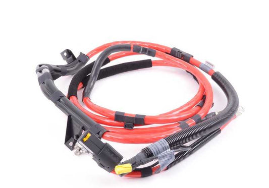 Cable de batería positivo para BMW X3 E83 (OEM 61123413402). Original BMW.