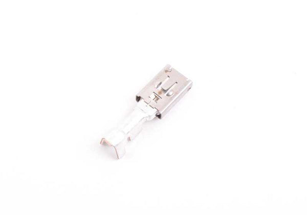 Conector LSK8 para BMW E87, E90, E91, E92, E93, F07, F10, F11, F18, F90, G30, G31, G38, F06, F12, F13, G32, F01, F02, F04, G11, G12, F48, F39, F97, G01, G08, F98, G02, F15, F85, F95, G05, F16, F86, F96, G06, G29 (OEM 12521436649). Original BMW