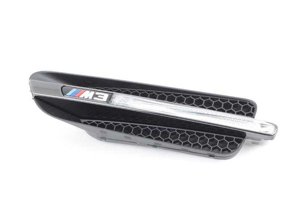 Rejilla decorativa lateral delantera izquierda cromado negro para BMW E90, E90N (OEM 51137981105). Original BMW