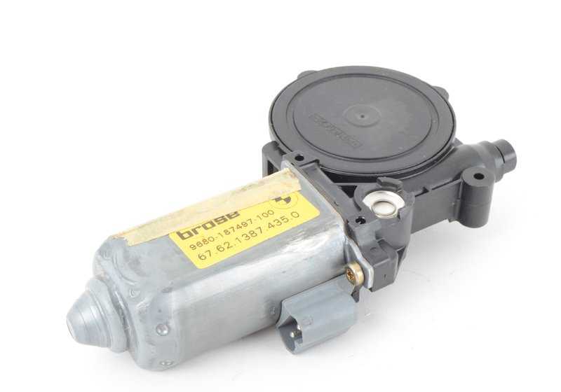 Motor del limpiaparabrisas delantero OEM 67621387435 para BMW (Modelos compatibles: E36). Original BMW.