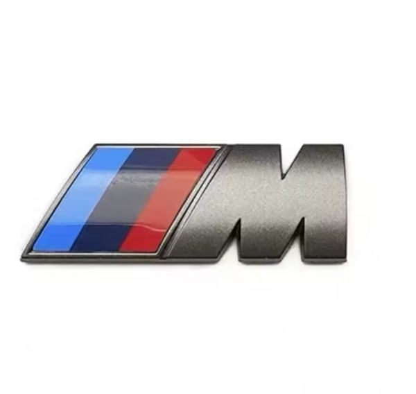 Logo Insignia ///M Gris Cerámico para Maletero Trasero o Aletas Laterales BMW