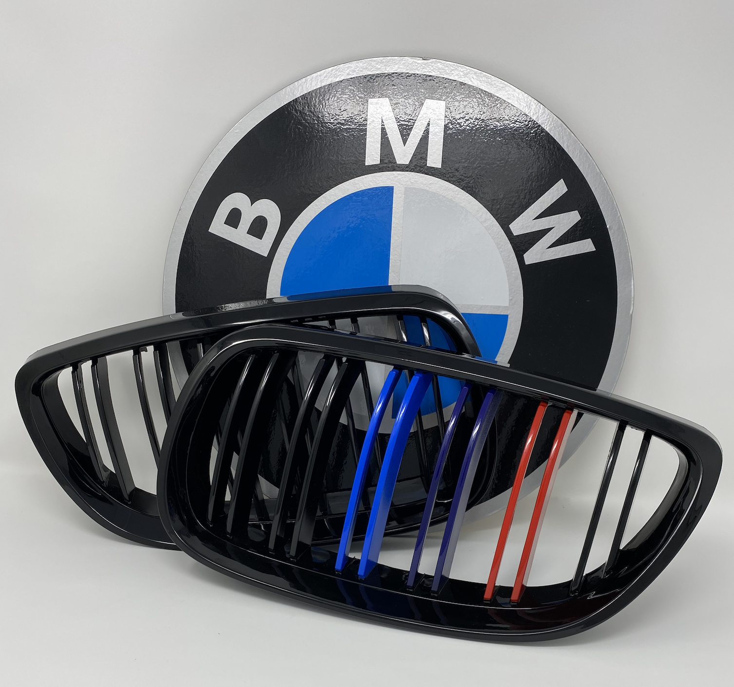 Riñoneras ///m Brillante Doble Linea Tipo M3 Para Bmw E92/e93 Del 2006 Al 03/2010