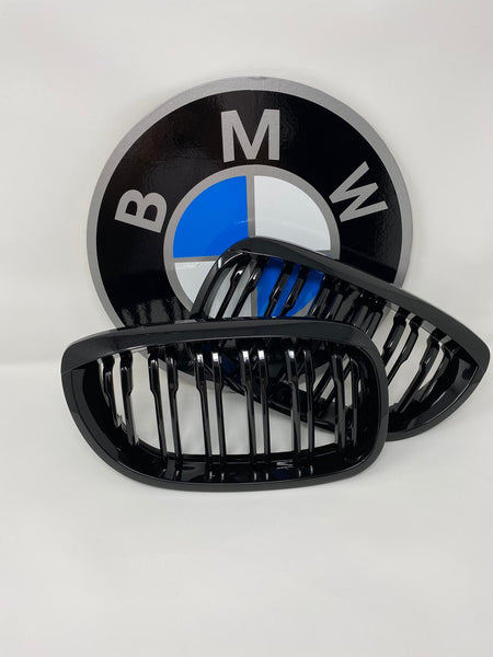 ¡novedad! Riñoneras / Parrillas Doble Linea Negro Brillante Tipo M4 Para Bmw E46 Coupe 2003-2006