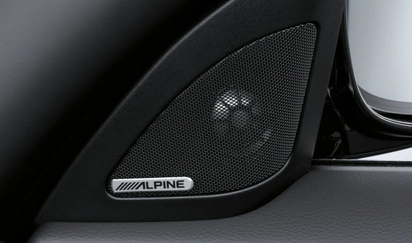 Embellecedor HiFi System Alpine para BMW F32, F33, F36, F82, F83. Original BMW.